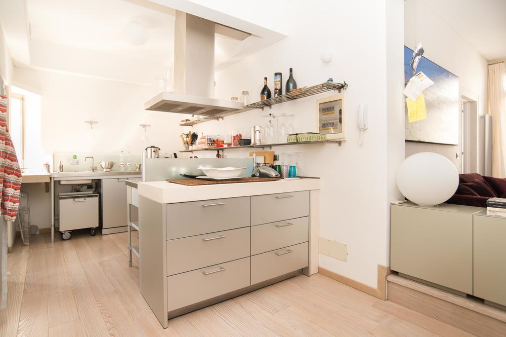 Ghetto Modern Apt For 4, Venice Apartman Kültér fotó
